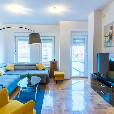 Panorama - Vracar アパート ベオグラード